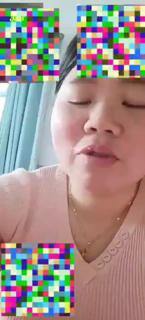 留守老嫂子寂寞难耐和网友一对一视频